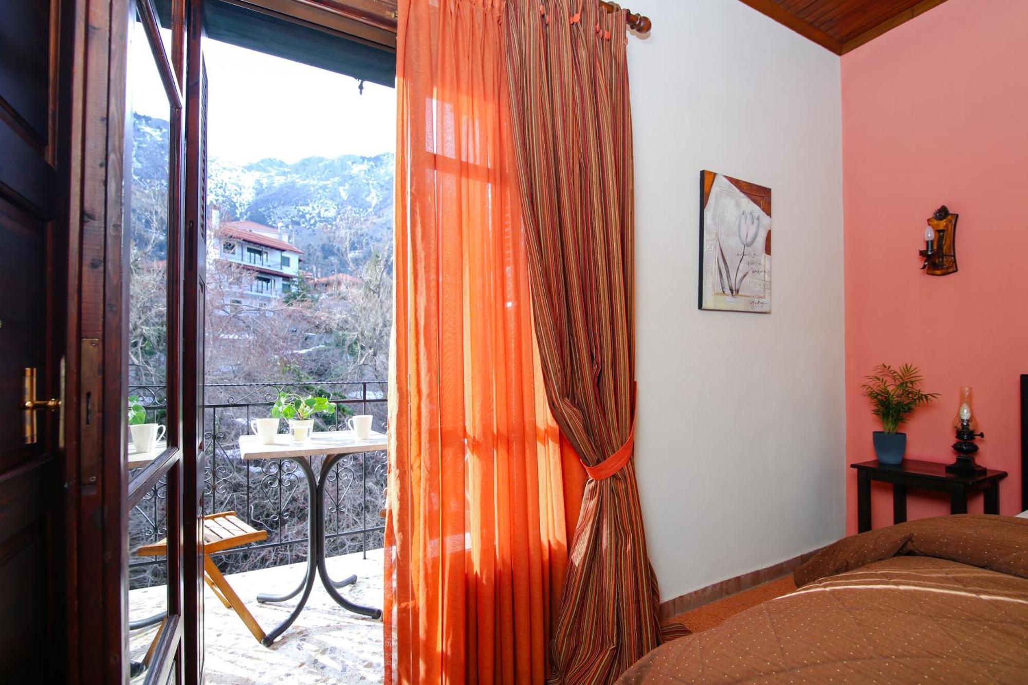 Guesthouse Alexandra Eptalofos Exterior photo